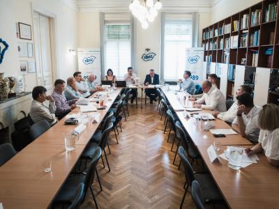 A nyáron összeültek az önkormányzati szövetségek vezetői. /Forrás: TÖOSZ)