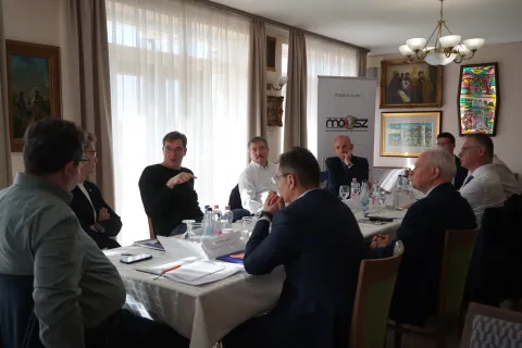 Összeültek az önkormányzati szövetségek vezetői (Fotó: TÖOSZ)
